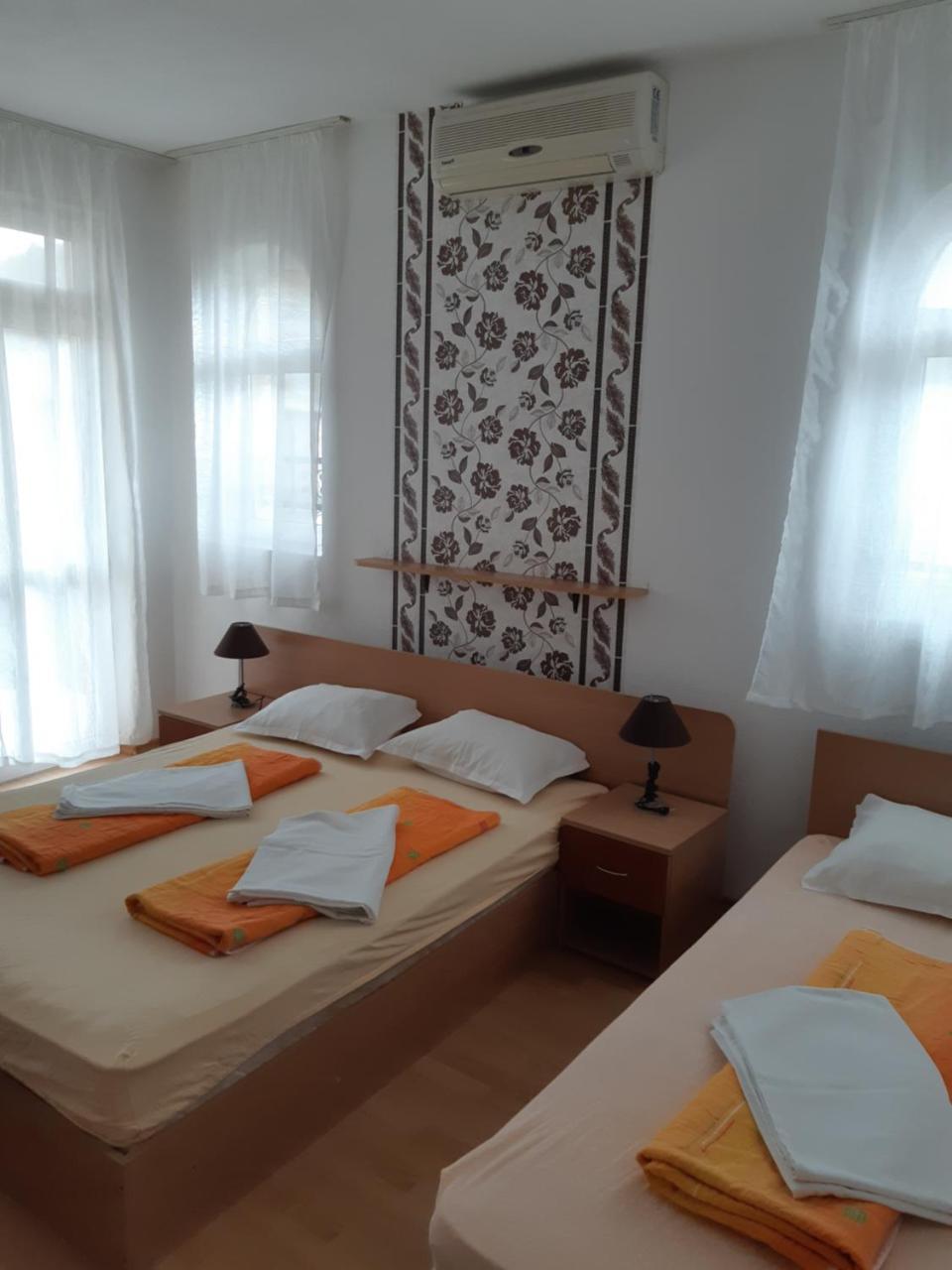 Kerka Mateva Bed & Breakfast Obzor Bagian luar foto